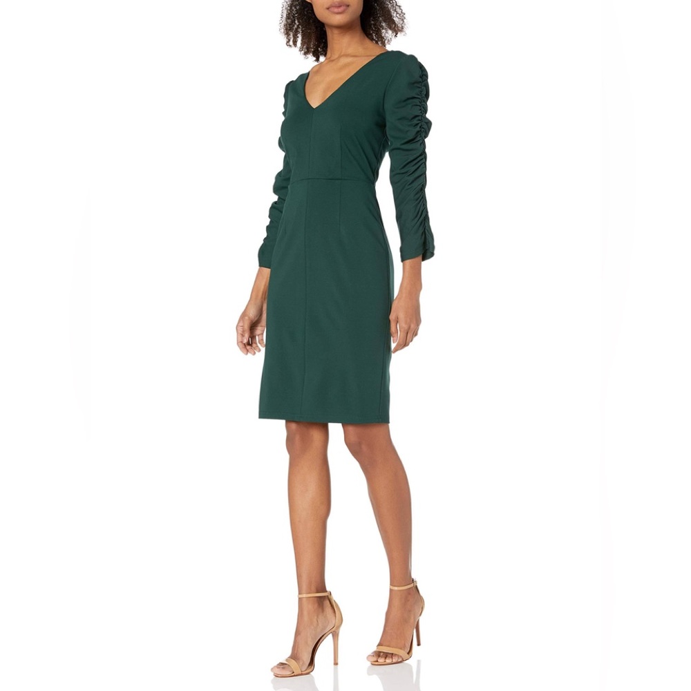 V-Neck Long Sleeve Ruched Sheath Dress - Dark Green